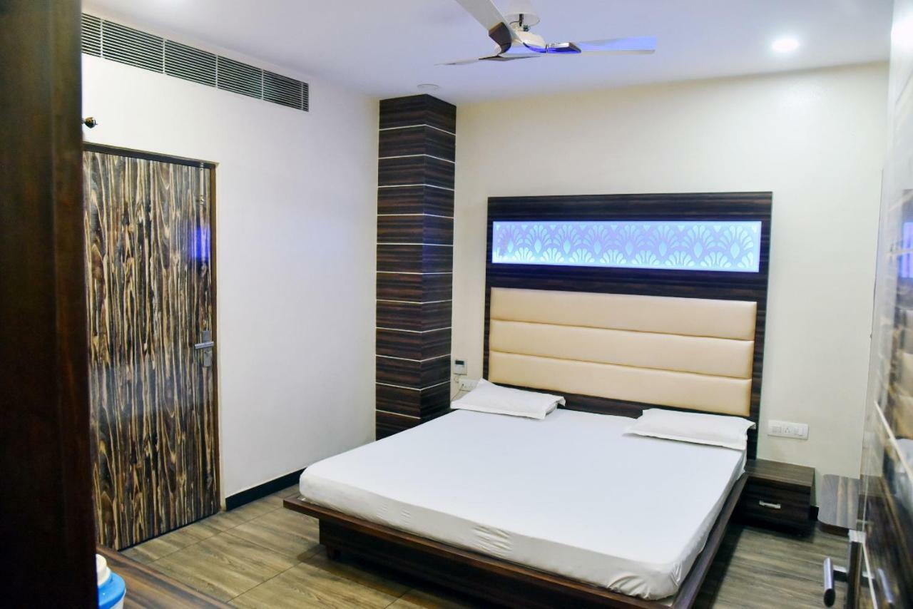 Hotel Midtown & Restaurant Jhunjhunu Esterno foto