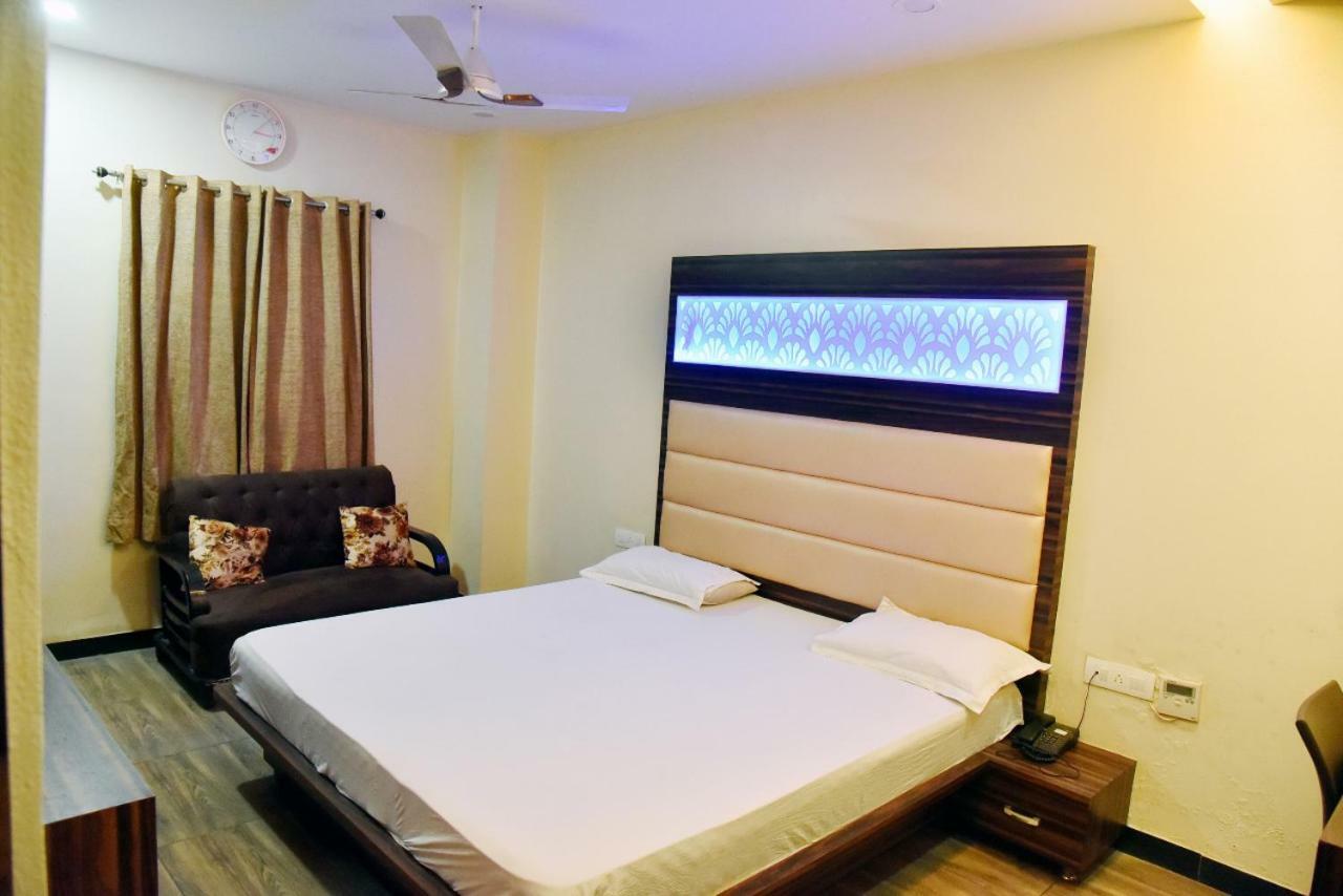 Hotel Midtown & Restaurant Jhunjhunu Esterno foto