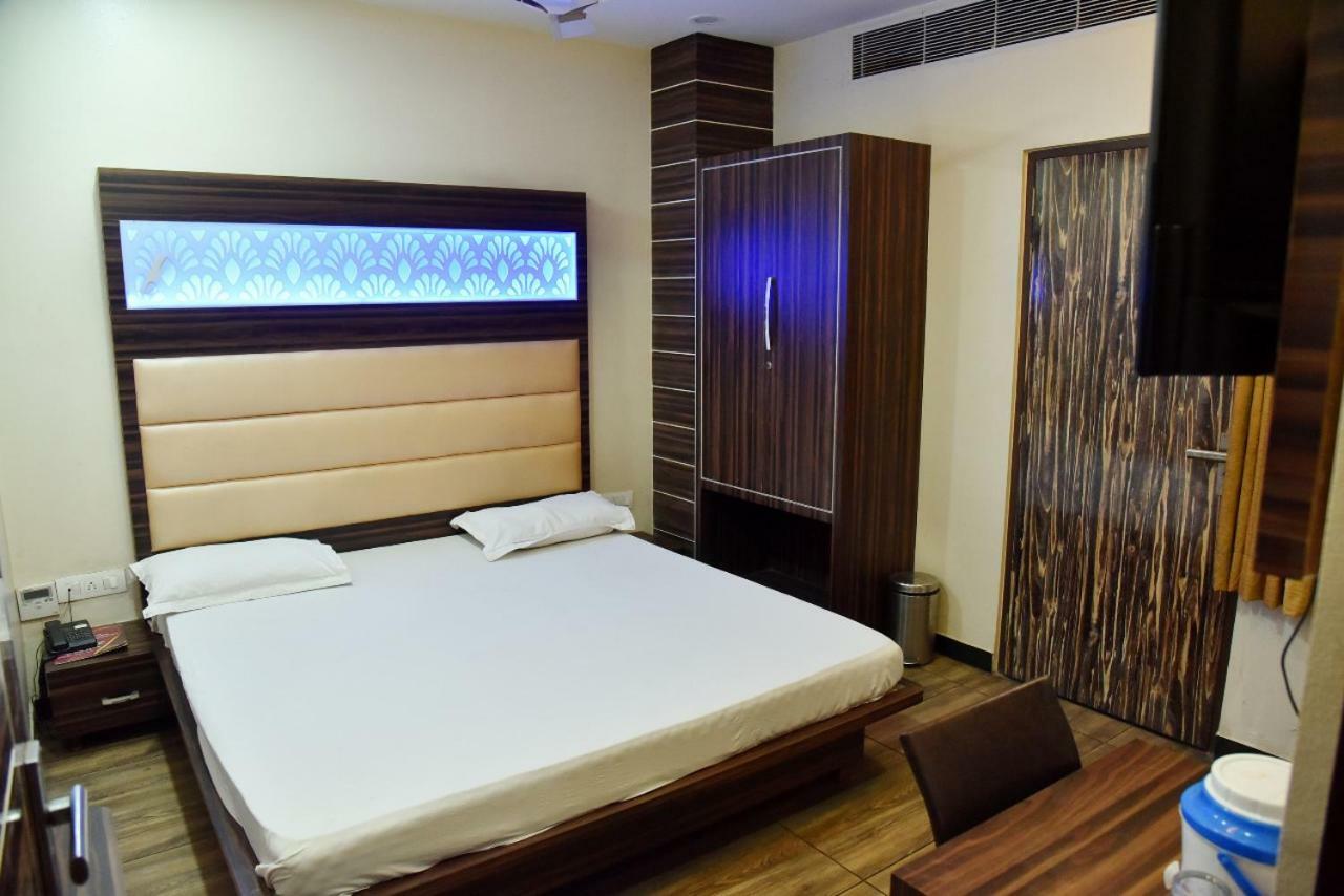 Hotel Midtown & Restaurant Jhunjhunu Esterno foto